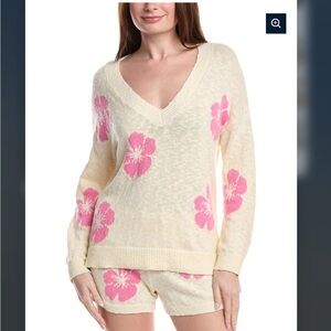 V-neck hibiscus slub sweater by PJ salvage great condition!